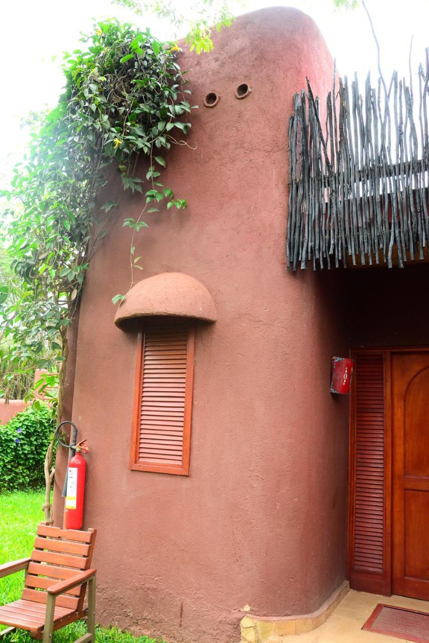 Amboseli Serena Safari Lodge Extérieur photo