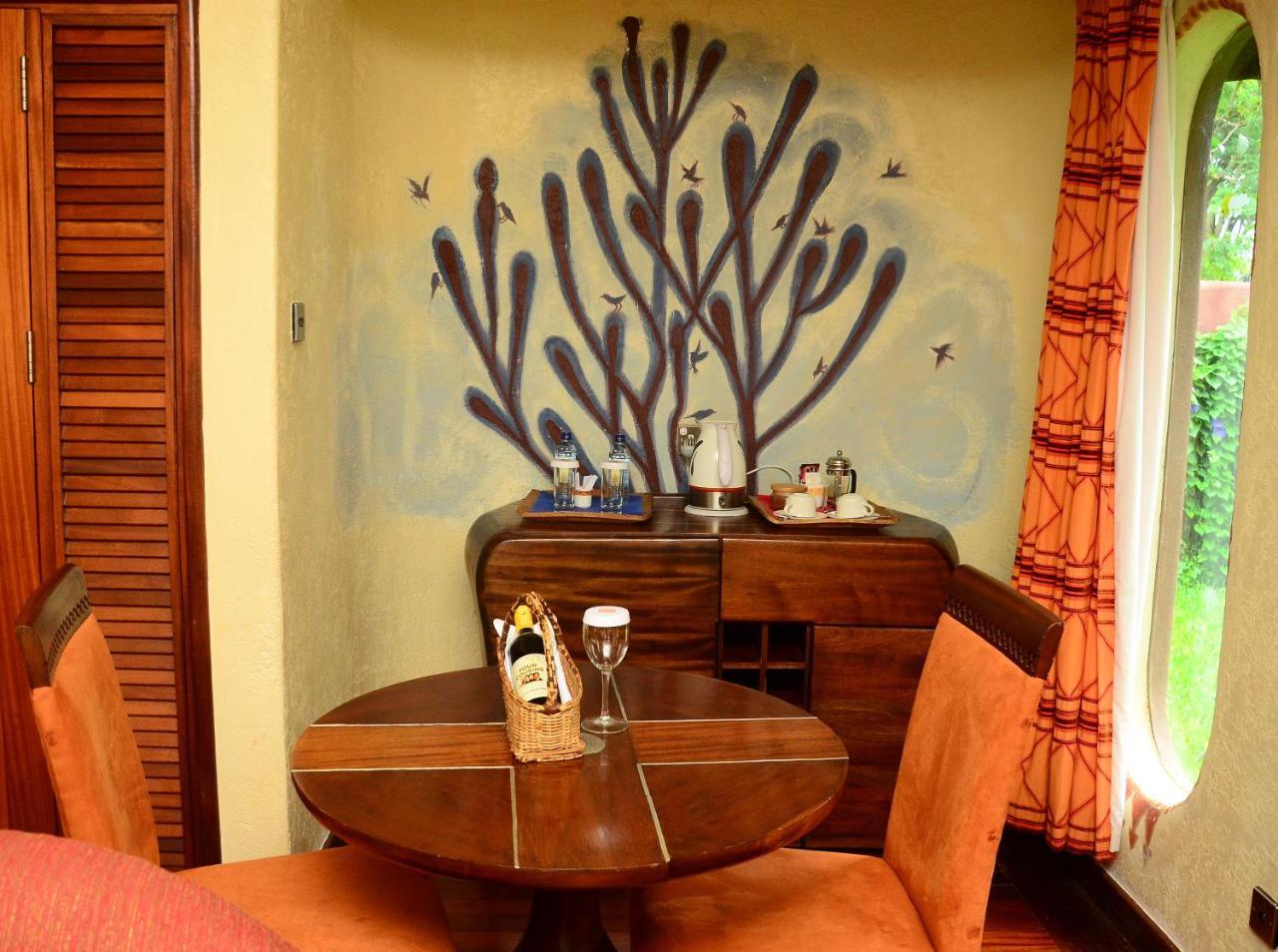 Amboseli Serena Safari Lodge Extérieur photo